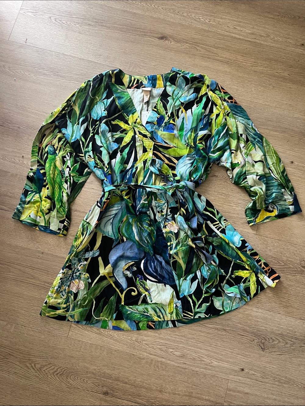 H&M Multicolor Tropical Leaf V-Neck Top